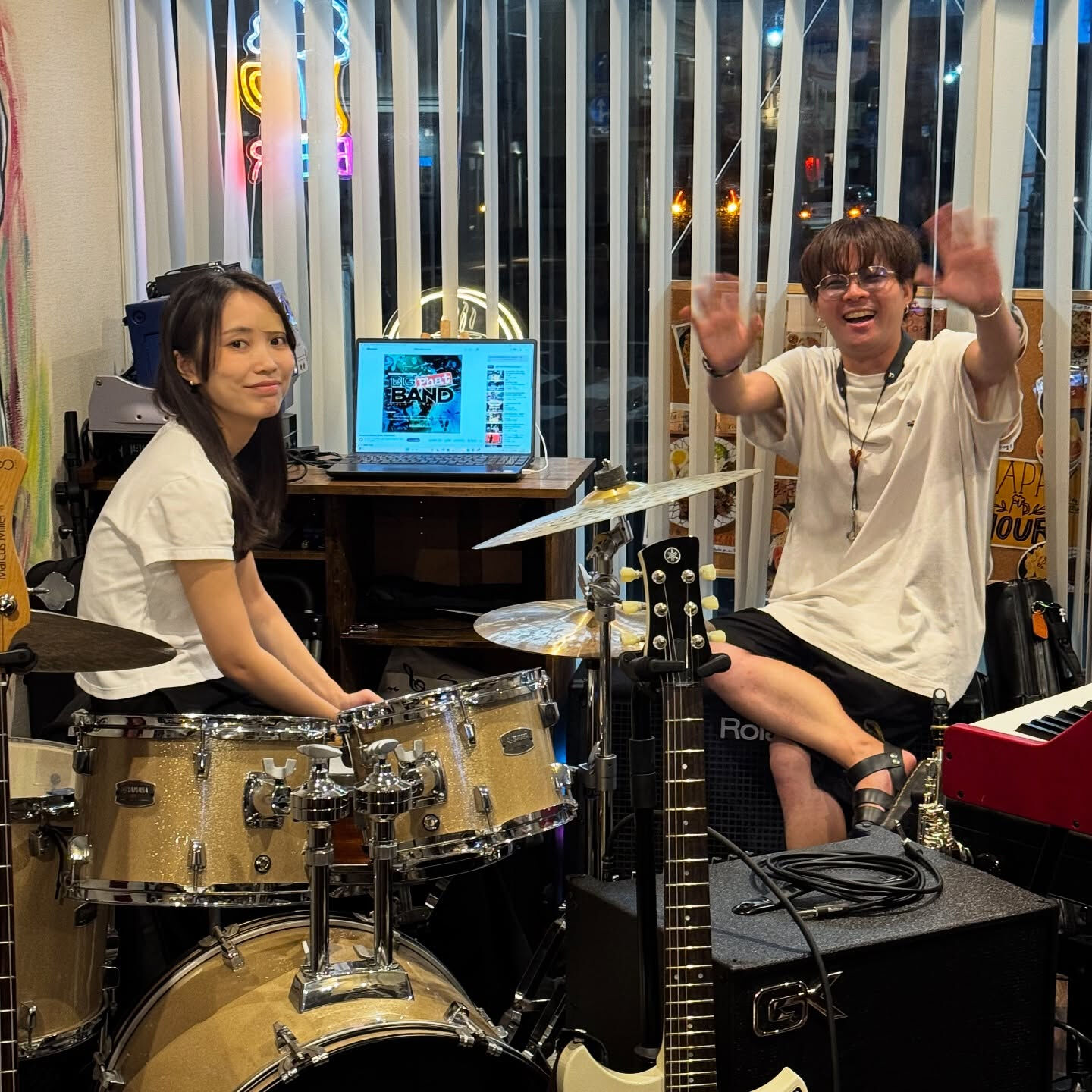 9/5 MUSIC NIGHT OF FRIDAY 11th