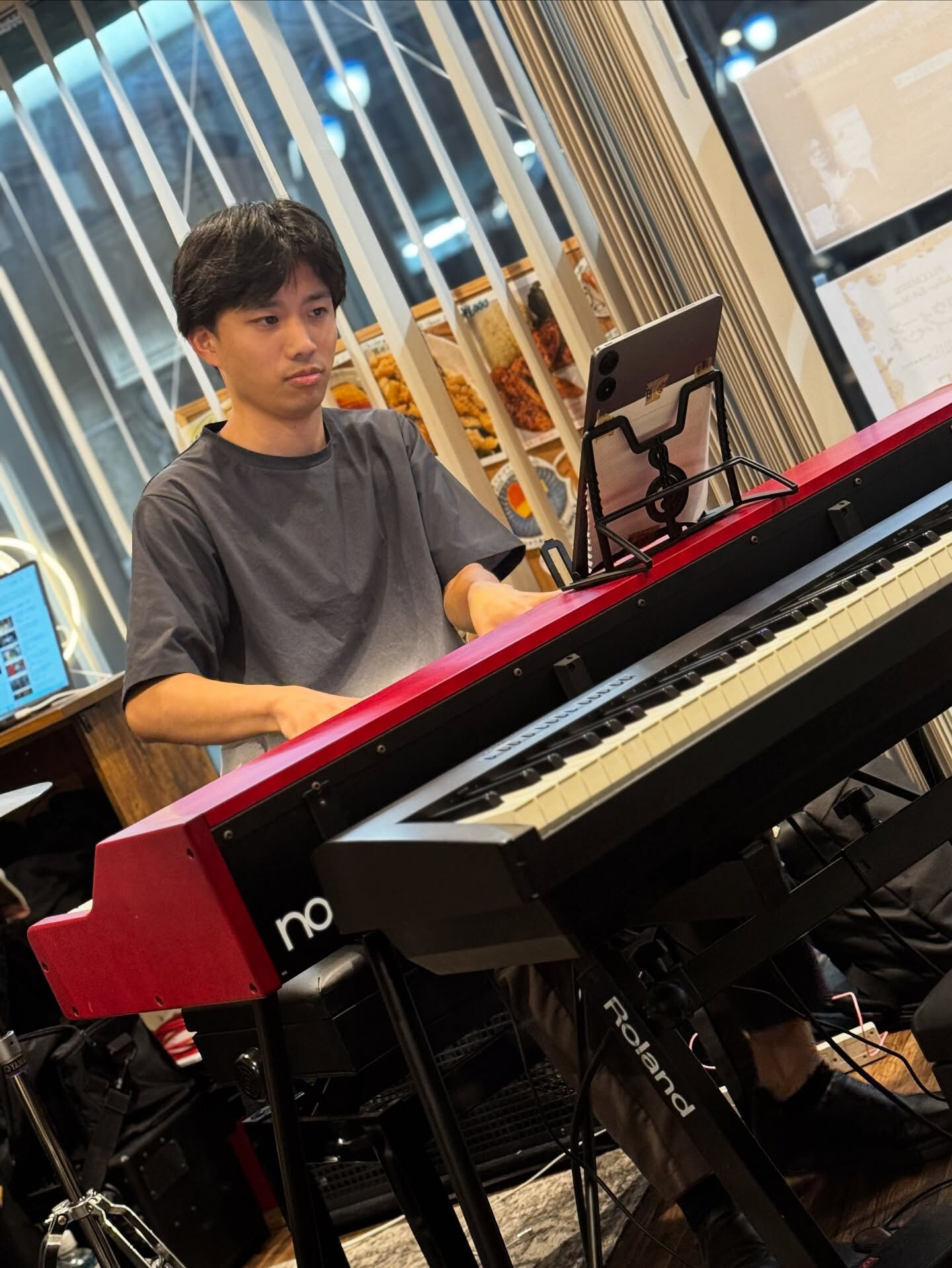 10/3 Music Night Of Friday 