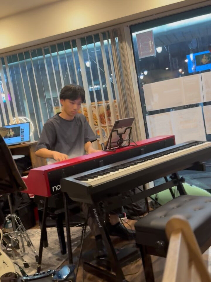 10/3 Music Night Of Friday 