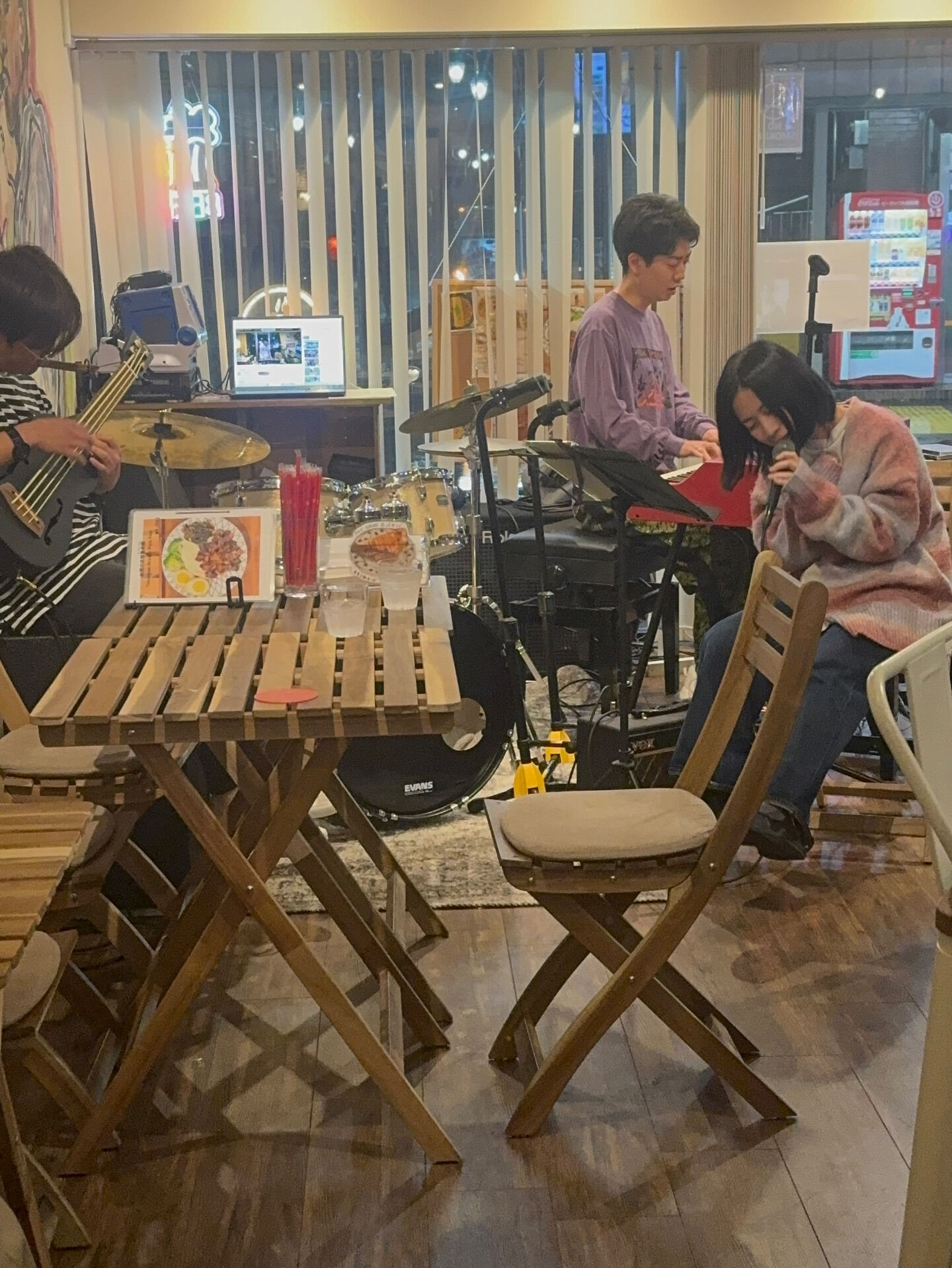 10/31 のMusic Night は初めてのボーカリスト