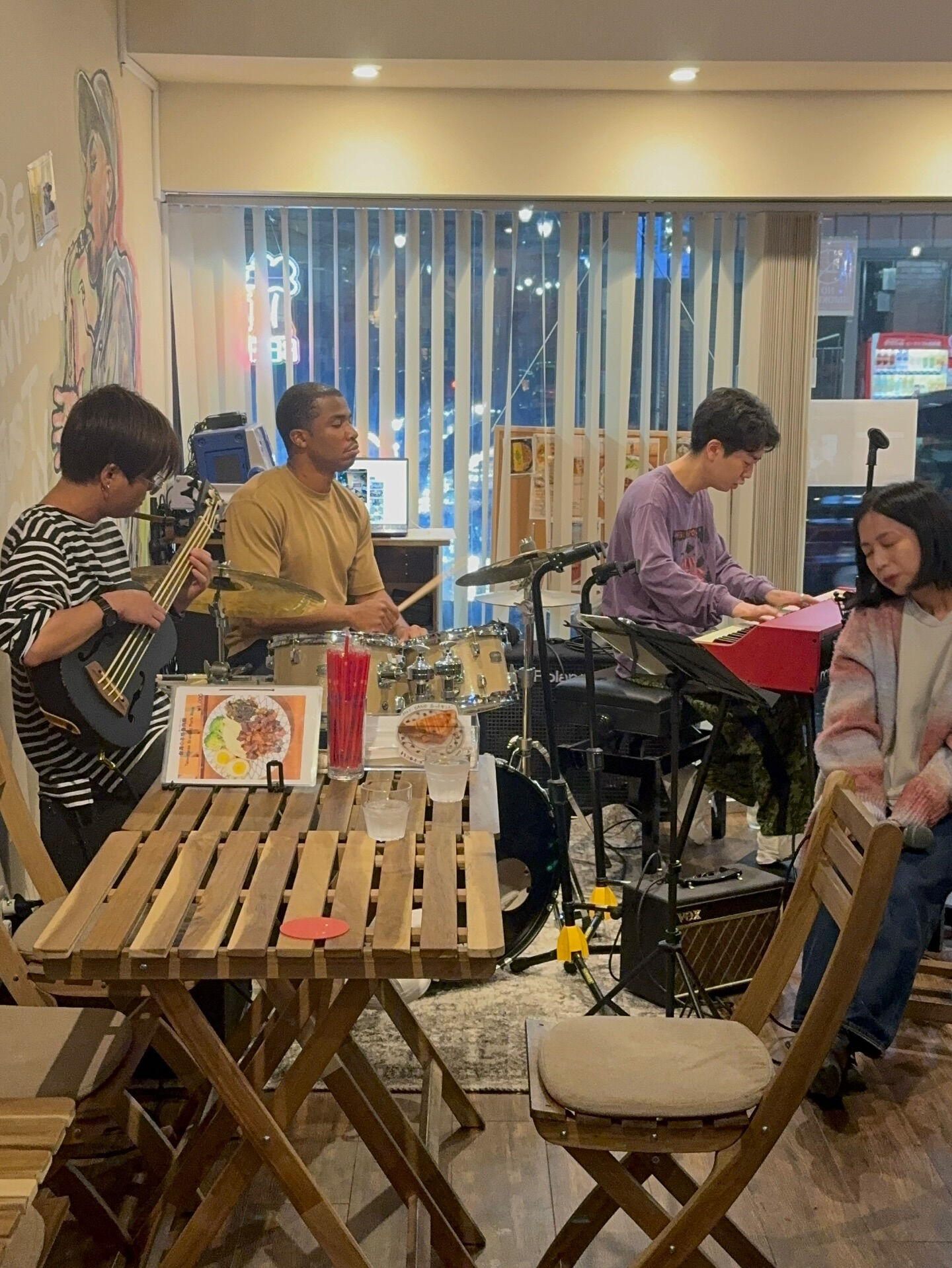10/31 のMusic Night は初めてのボーカリスト