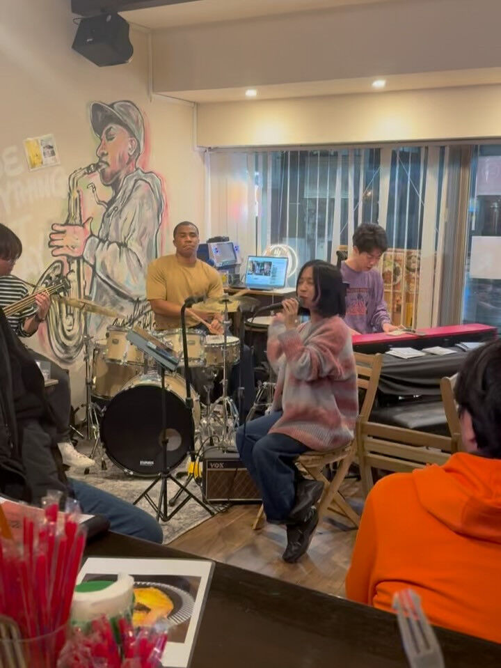 10/31 のMusic Night は初めてのボーカリスト