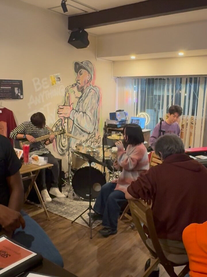 10/31 のMusic Night は初めてのボーカリスト