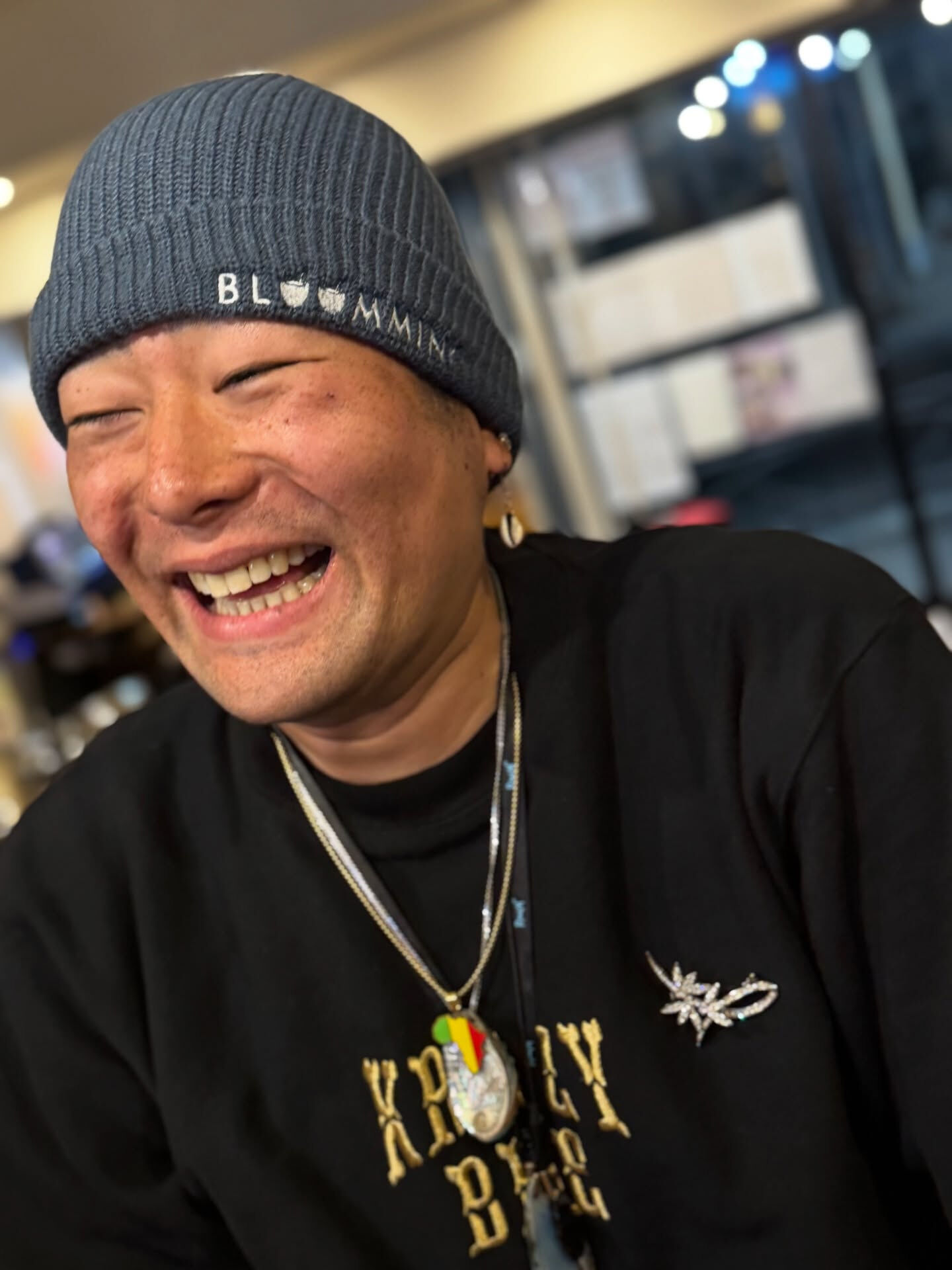 横須賀汐入駅前カフェバー、