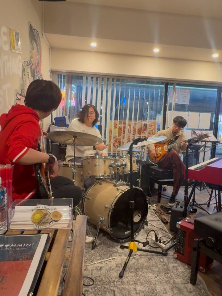 Music Night Of Friday 2/6 より 次